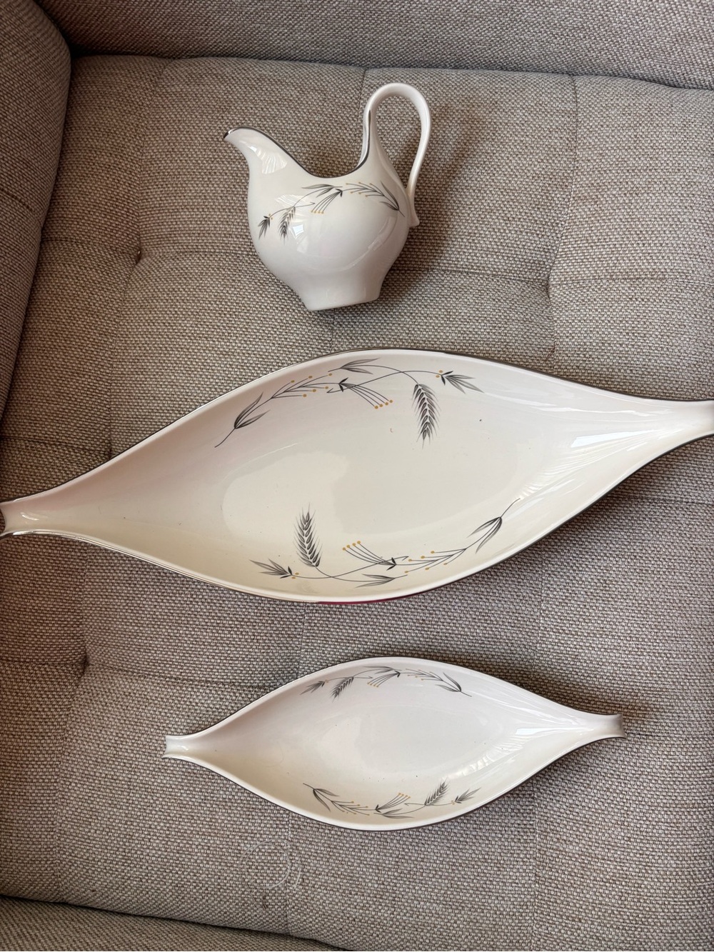 Taylorton “Silver Wheat” 
Vintage White Ceramic 3 piece Serving Set
